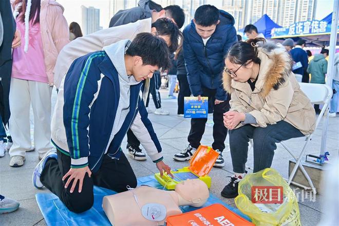 年华”武汉理工大学“数智”学生社区上线long8国际龙8开在宿舍楼下的“嘉